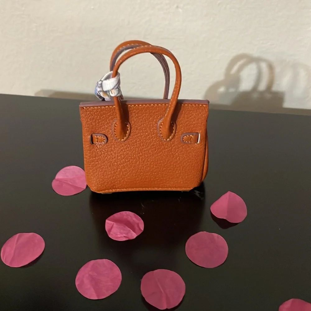 New Purse Charm, Air Pods Pro case - Picture 2 of 7